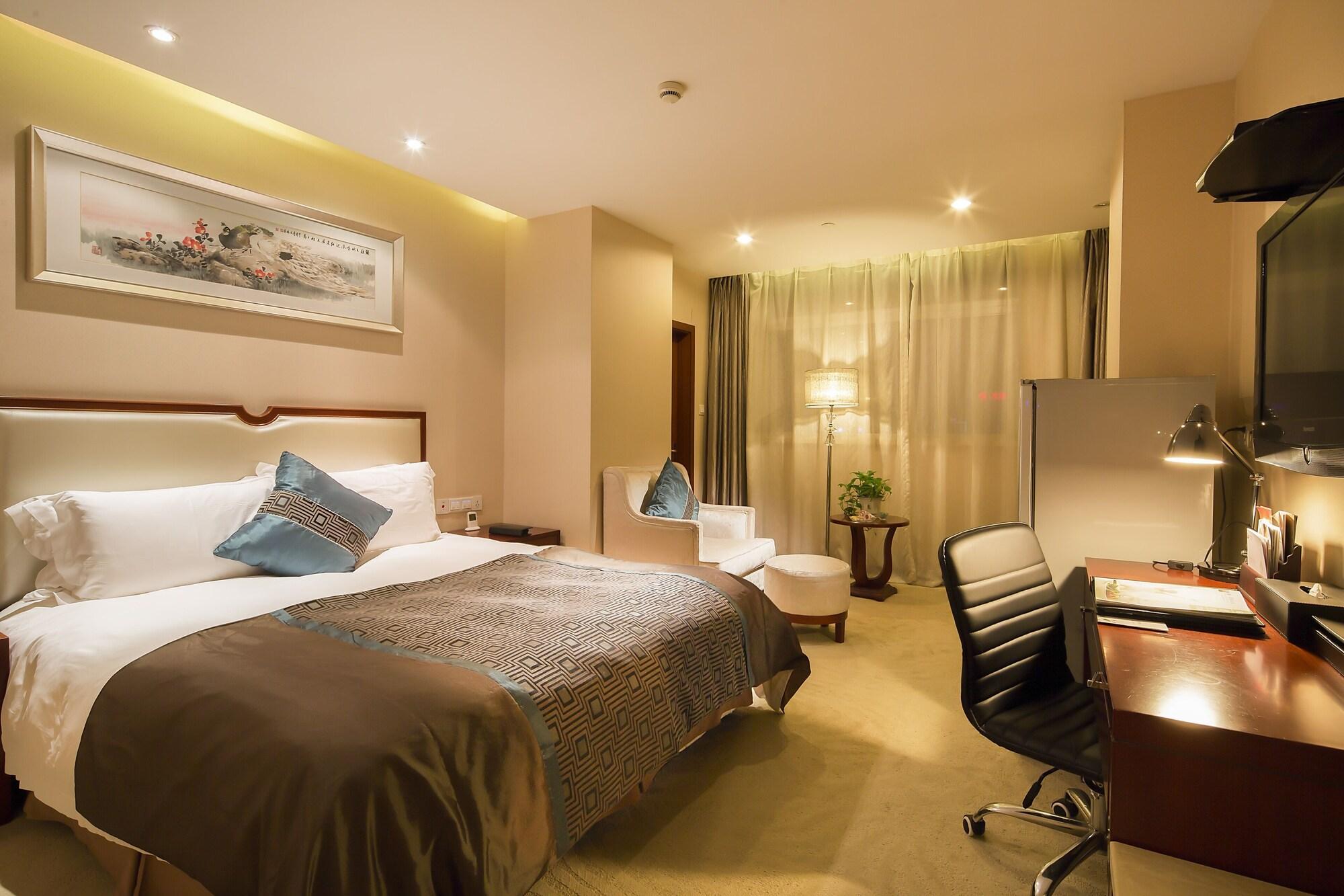 Landison Plaza International Hotel Чженьцзян Екстер'єр фото