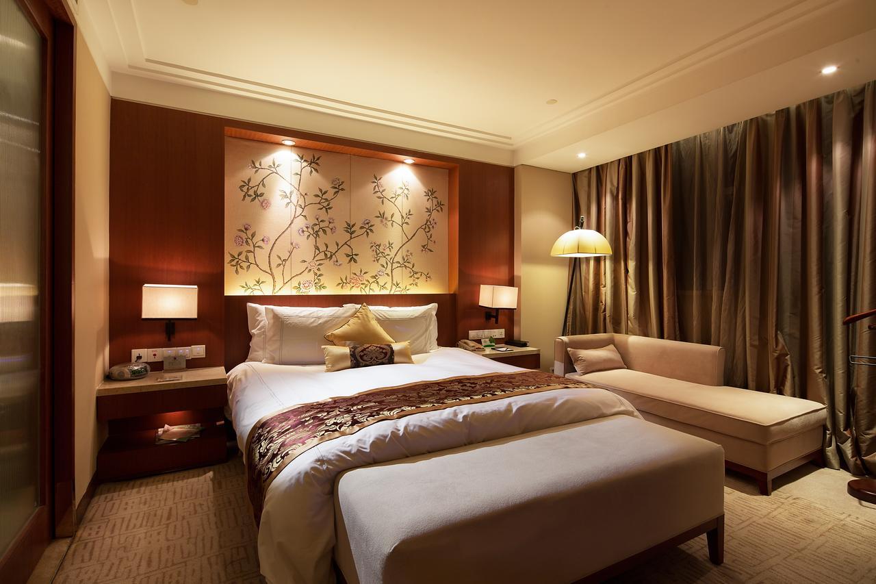 Landison Plaza International Hotel Чженьцзян Номер фото