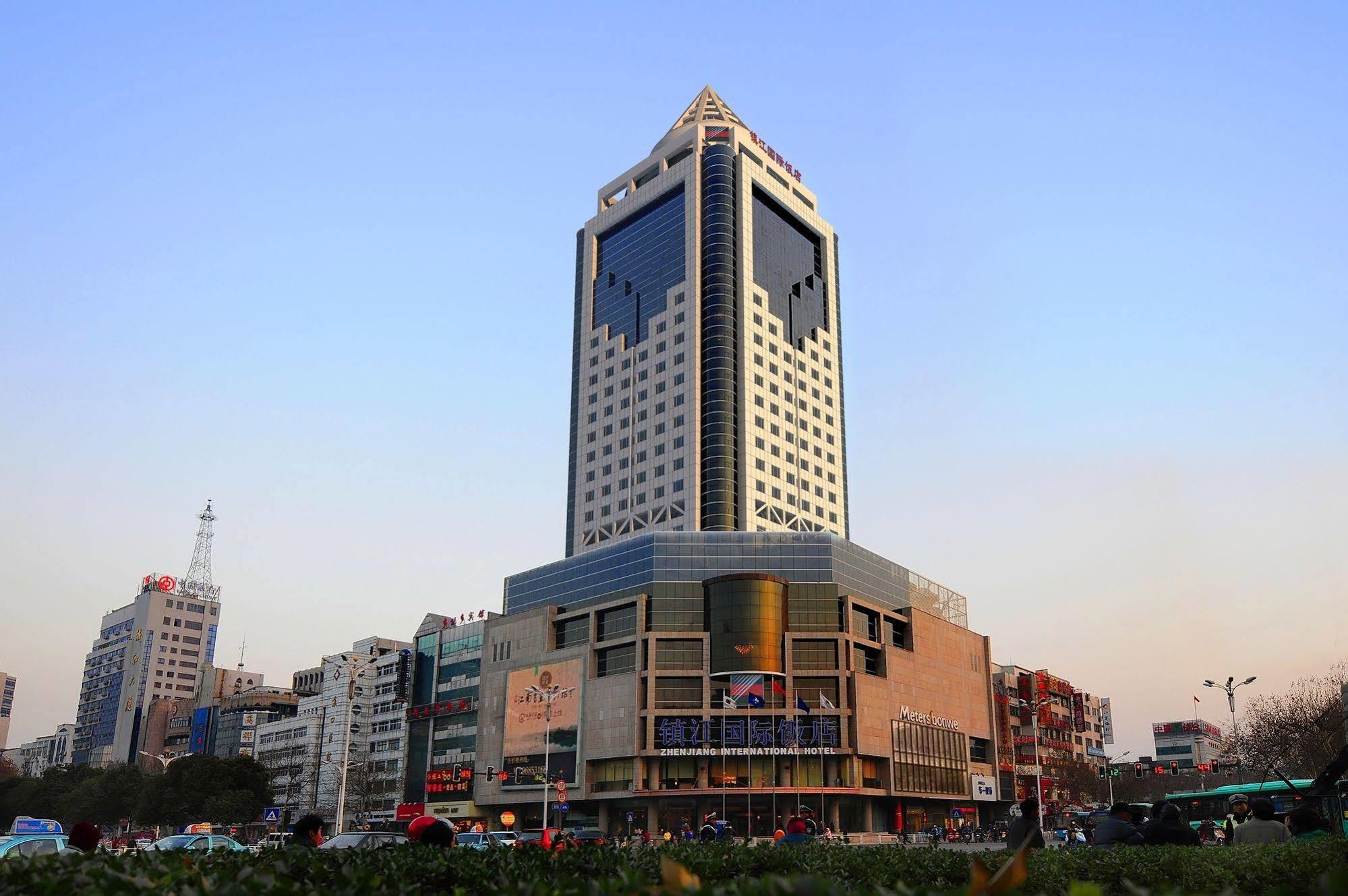 Landison Plaza International Hotel Чженьцзян Екстер'єр фото